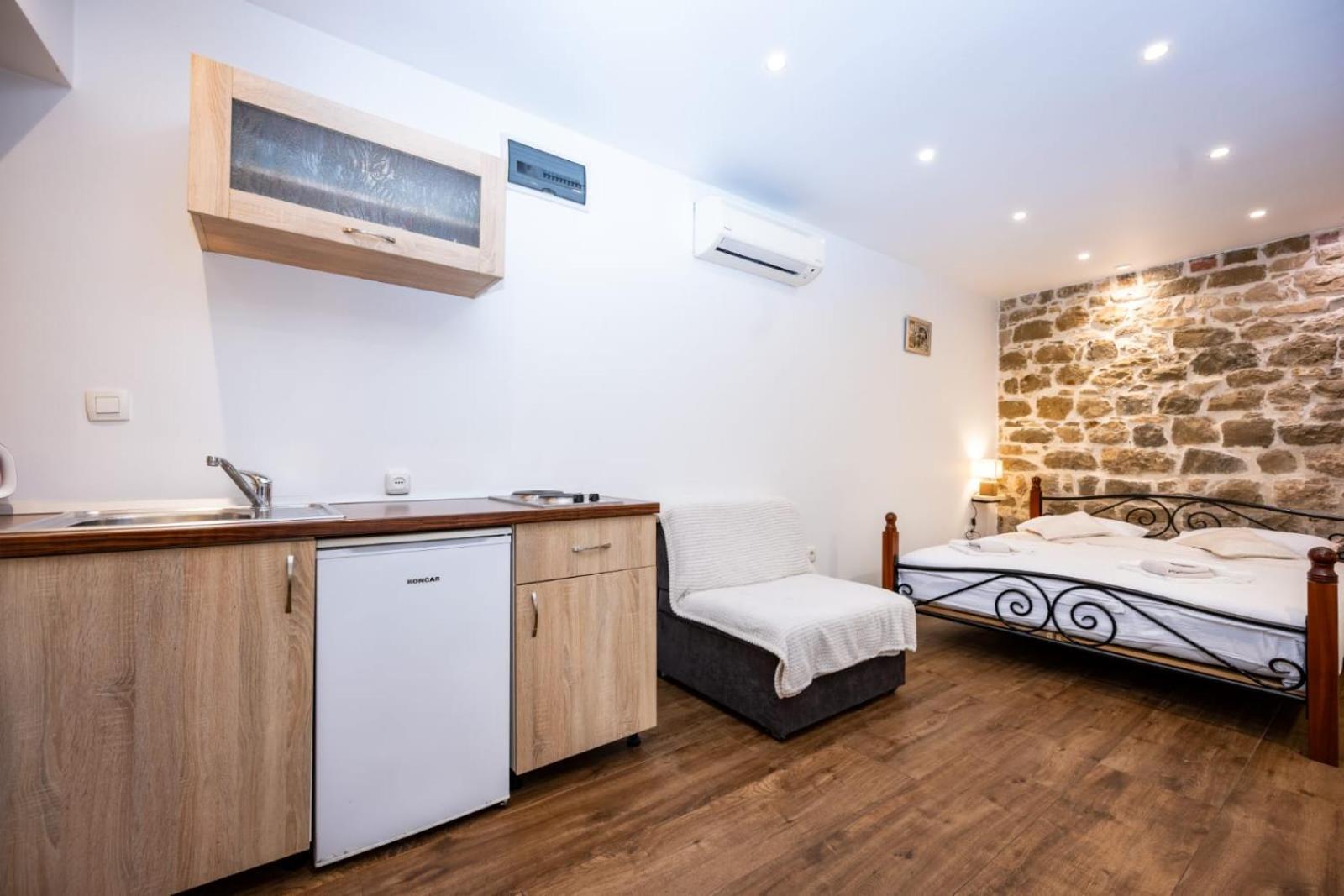 New Rustic Apartments Tonko Σπλιτ Εξωτερικό φωτογραφία